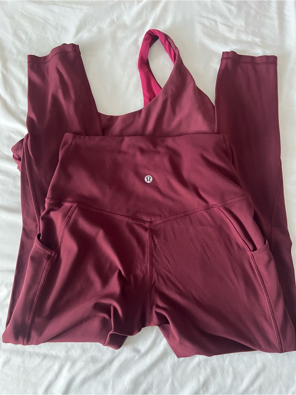 Lululemon- Align reversible Sports Bra (10) & Leggings (6) Set - Picture 8 of 10